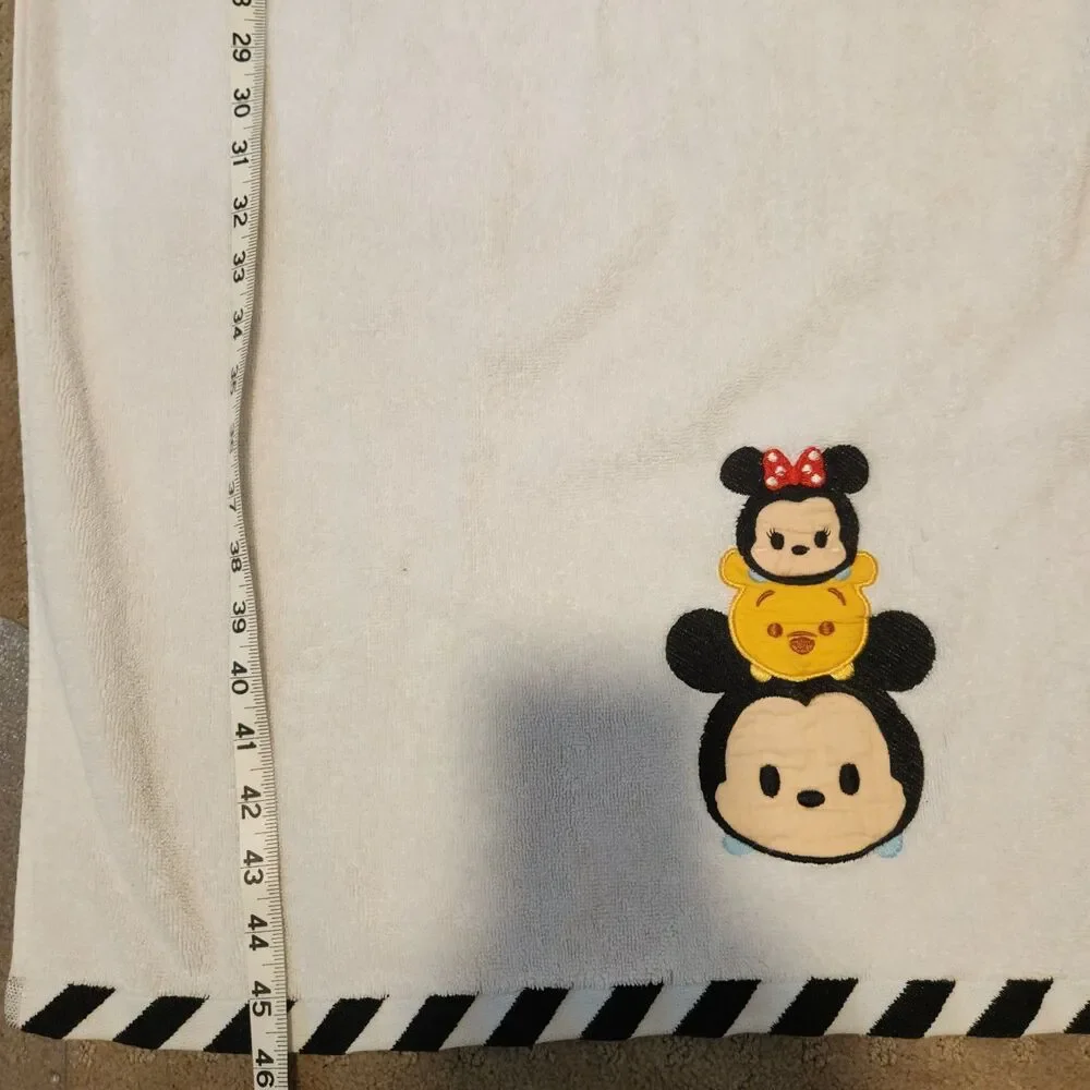 Disney Tsum Tsum Pooh Kids BATH Towel 46
